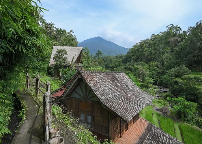 Keuma & Resto By The Lavana Villa