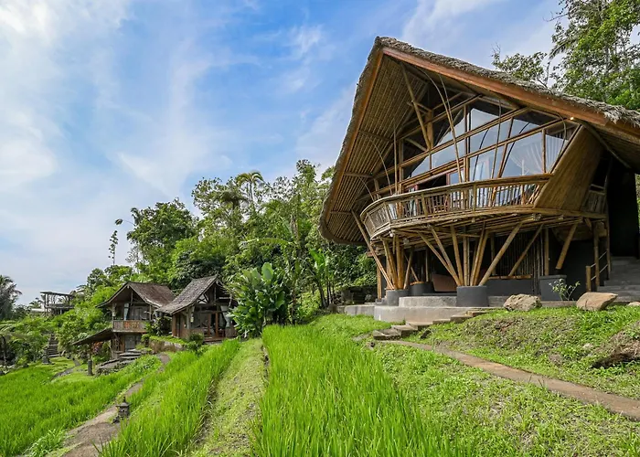 Keuma & Resto By The Lavana *