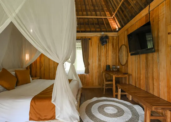 Keuma & Resto By The Lavana Villa