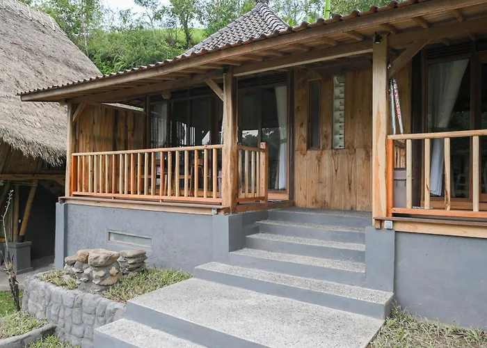 Keuma & Resto By The Lavana Villa